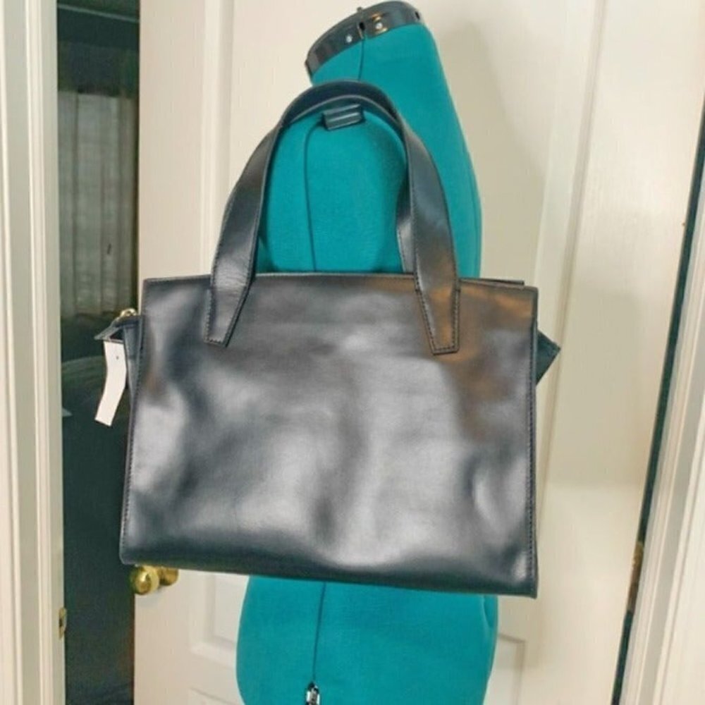 Barney's New York NWT Black Leather Pocket Tote Purse - Picture 4 of 12